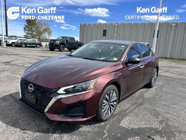 Used 2024 Nissan Altima 2.5 SV
