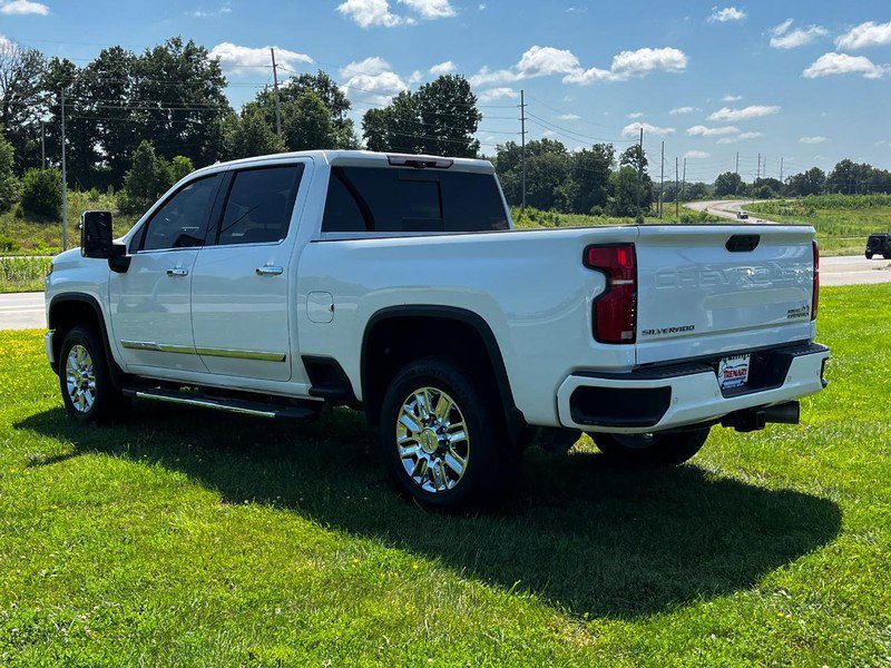 Used 2024 Chevrolet Silverado 2500 High Country w/ Technology Package image 6