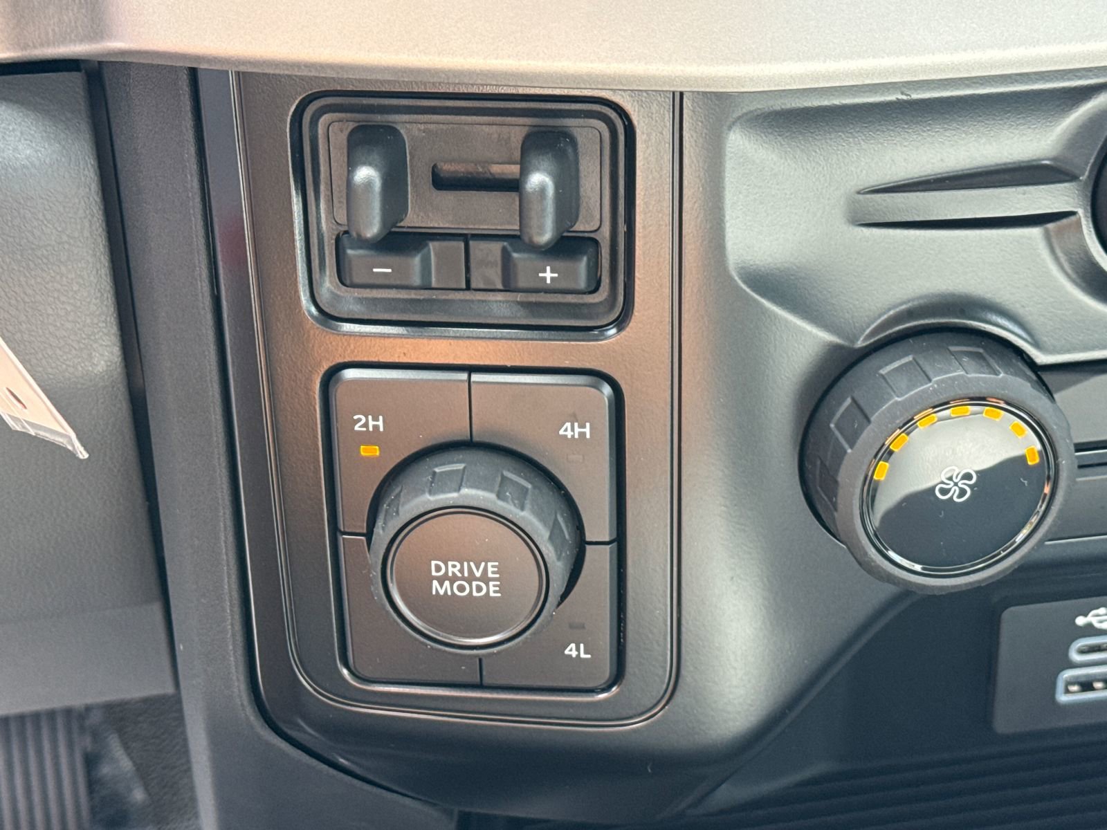 New 2026 Ford F250 XL image 31