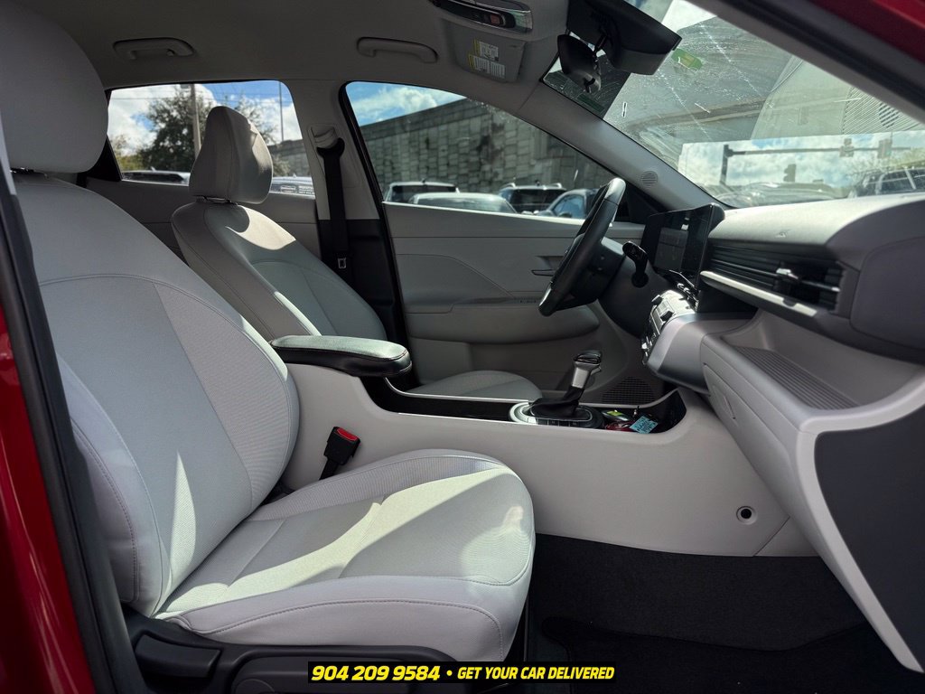 Used 2024 Hyundai Kona SEL FWD image 27