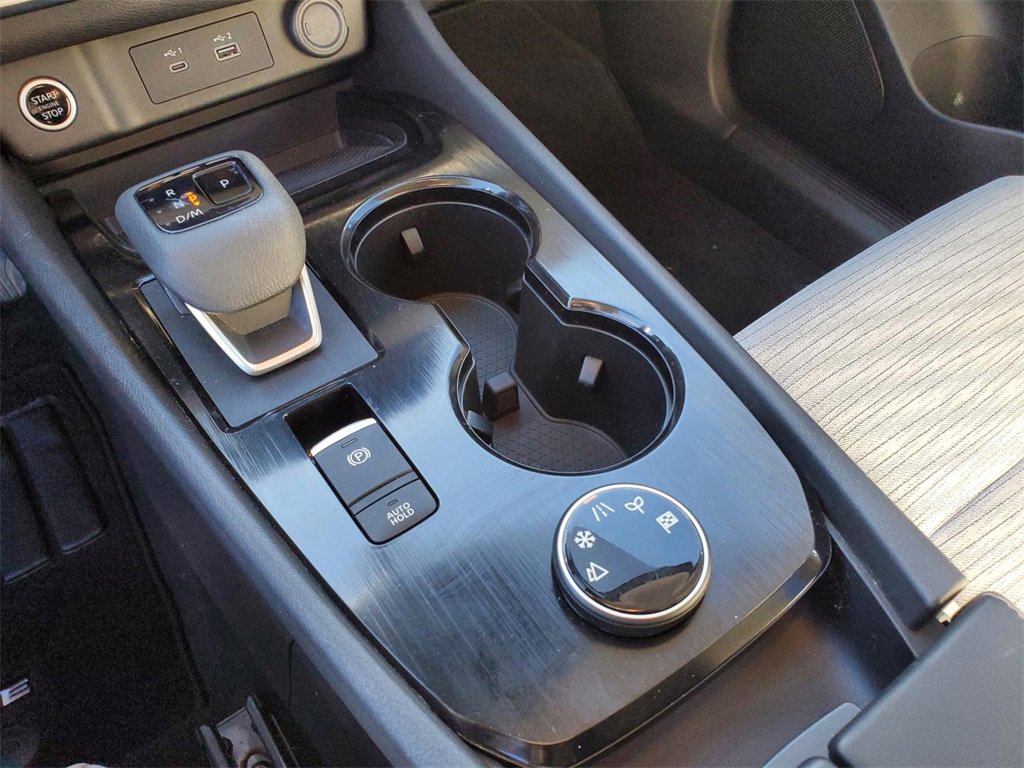 Certified 2023 Nissan Rogue SV image 26