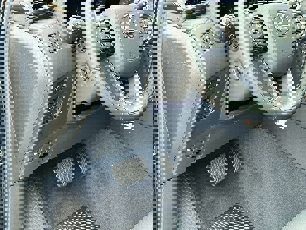 New 2026 Lexus LX 700h Luxury image 17