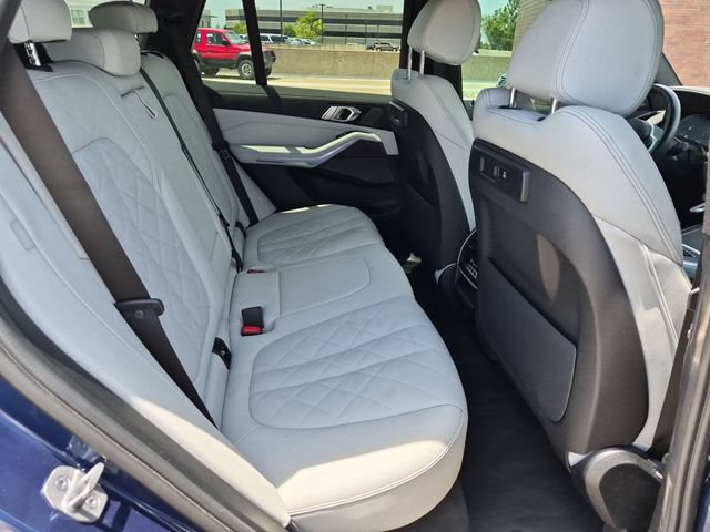 Used 2023 BMW X5 xDrive40i w/ M Sport Package AWD/4WD image 19