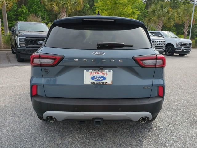 Used 2025 Ford Escape SE w/ PHEV Premium Package image 5