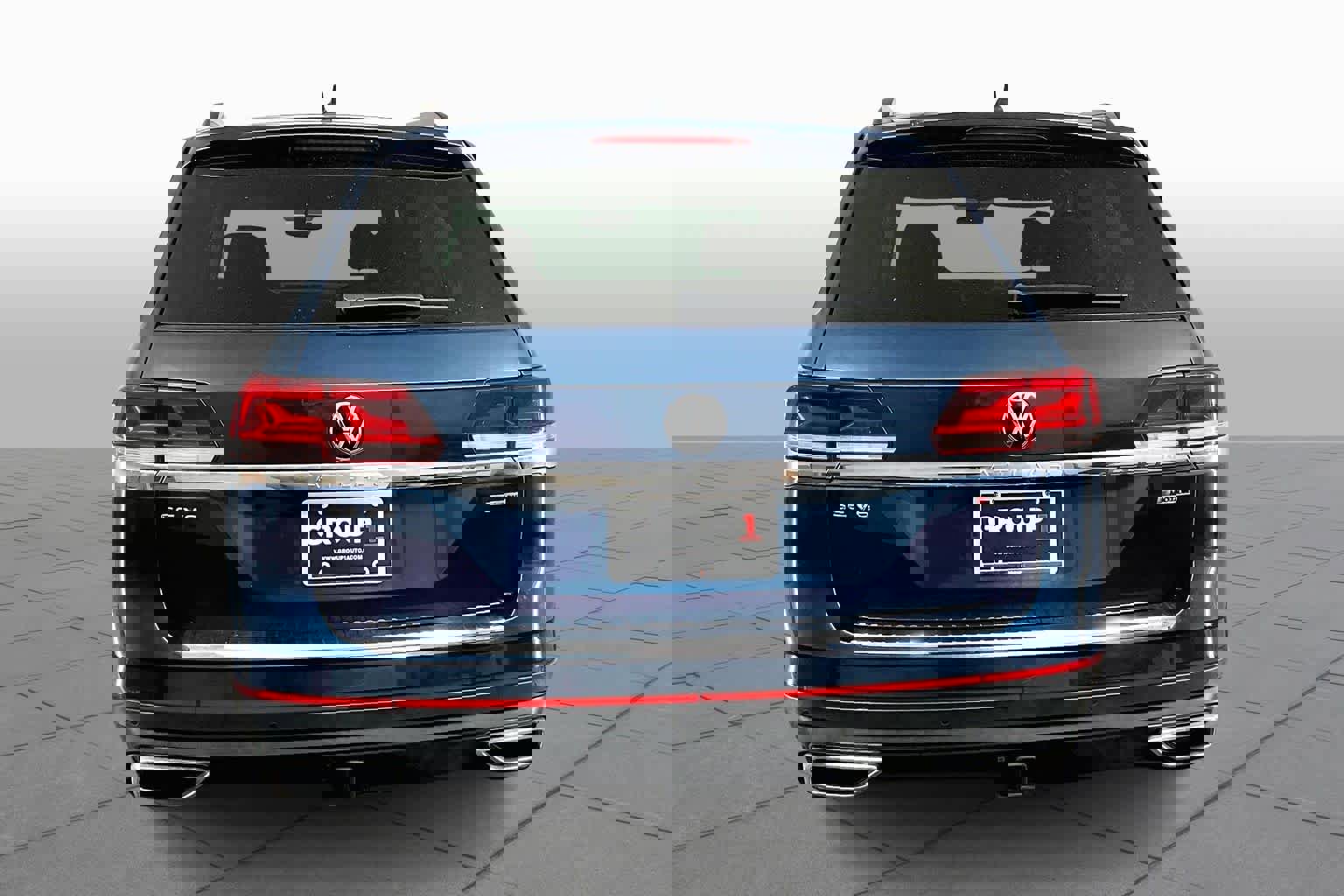 Used 2022 Volkswagen Atlas SE image 4