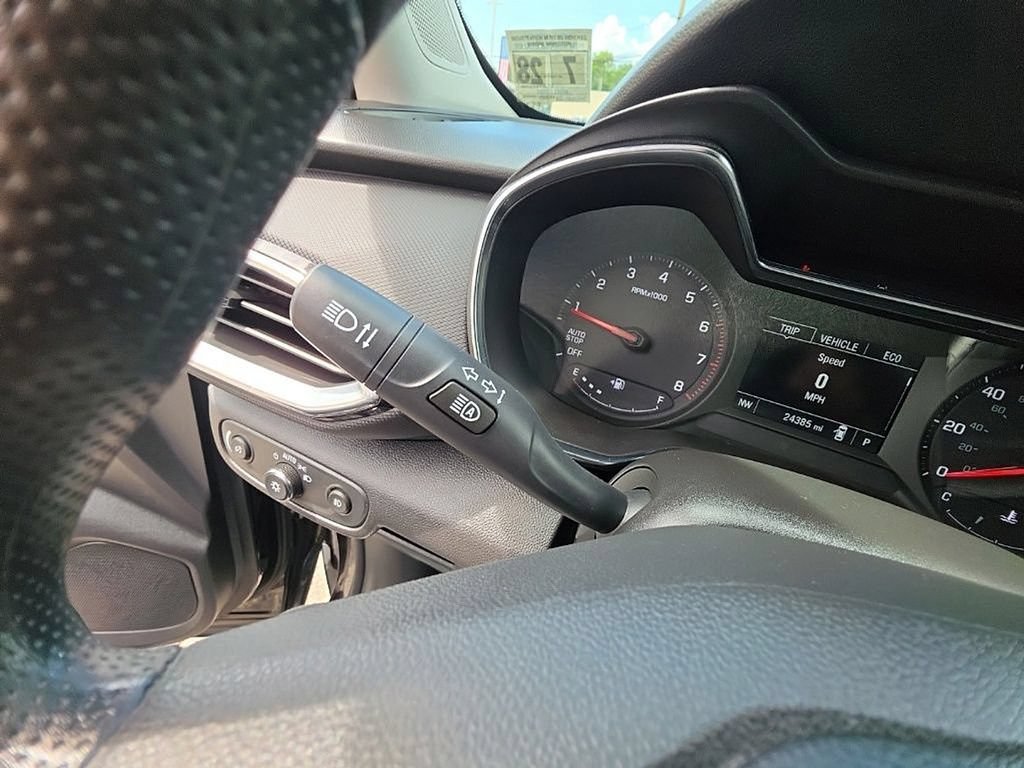 Used 2023 Chevrolet TrailBlazer LT FWD image 12