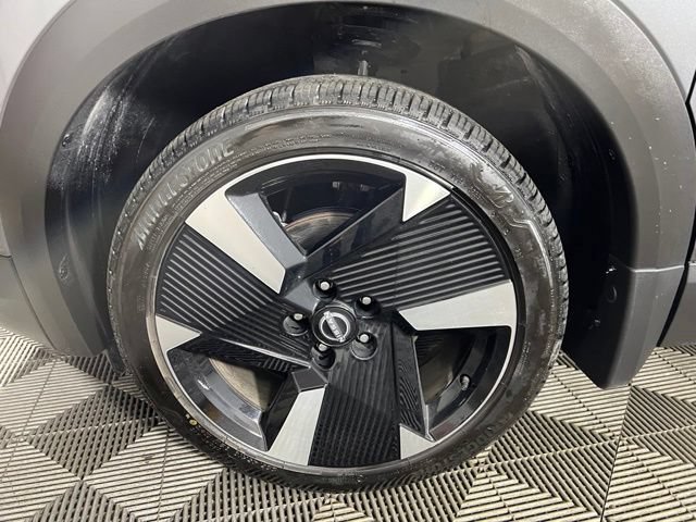 Used 2025 Nissan Kicks SR w/ SR Premium Package AWD/4WD image 21