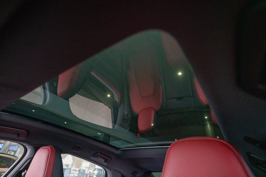 New 2025 Porsche Cayenne Coupe image 23