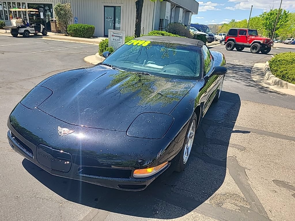 Used 2003 Chevrolet Corvette Convertible w/ Preferred Equipment Group1 RWD image 3