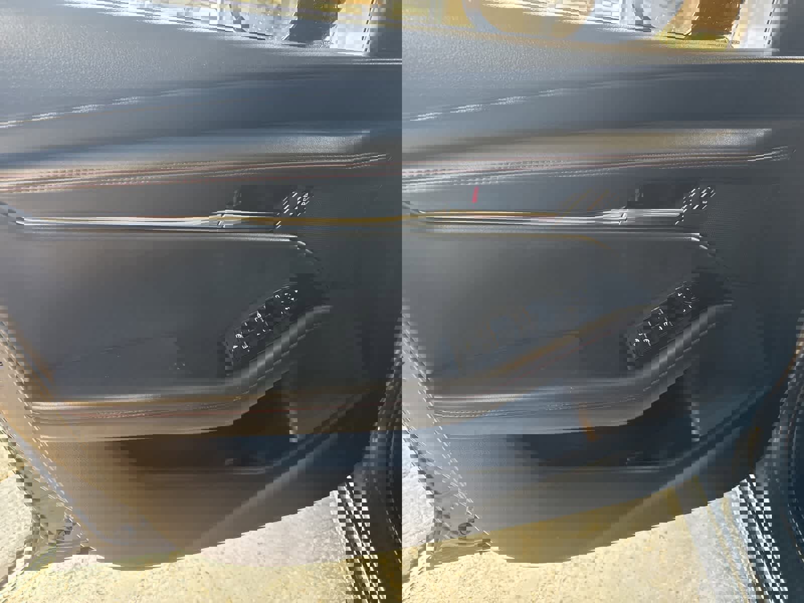 Used 2024 MAZDA MAZDA3 s image 17