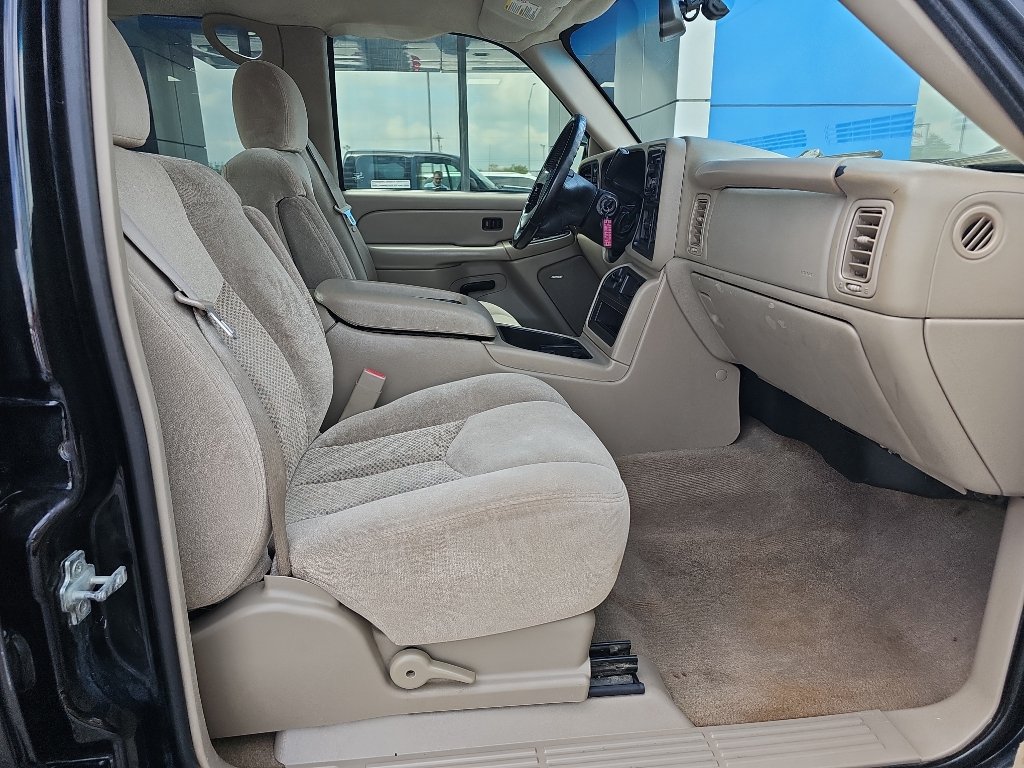 Used 2005 Chevrolet Silverado 2500 LS AWD/4WD image 10