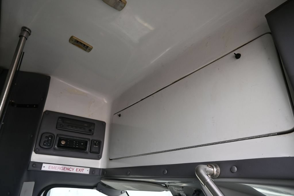 Used 2003 Ford E-450 and Econoline 450 RWD image 20