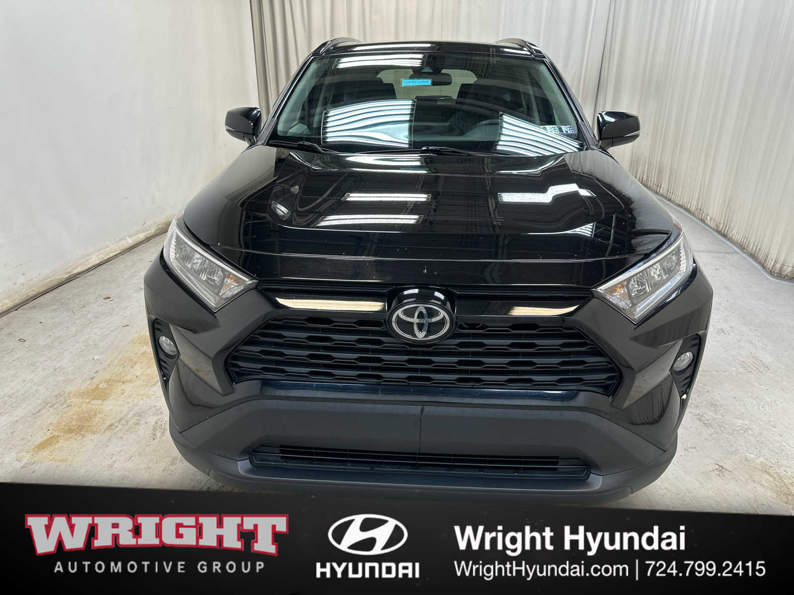 Used 2019 Toyota RAV4 XLE image 2