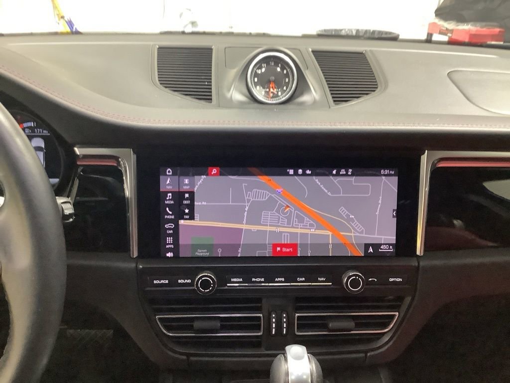 Used 2020 Porsche Macan S image 15