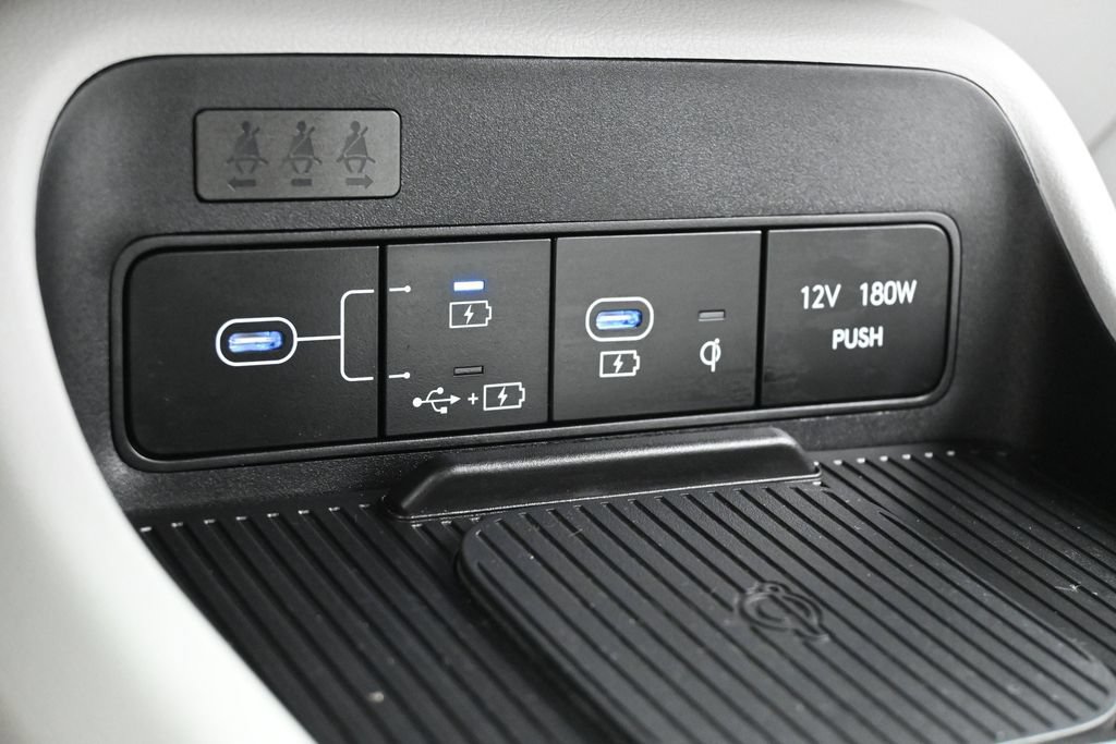 Used 2026 Hyundai Kona SEL Sport FWD image 24
