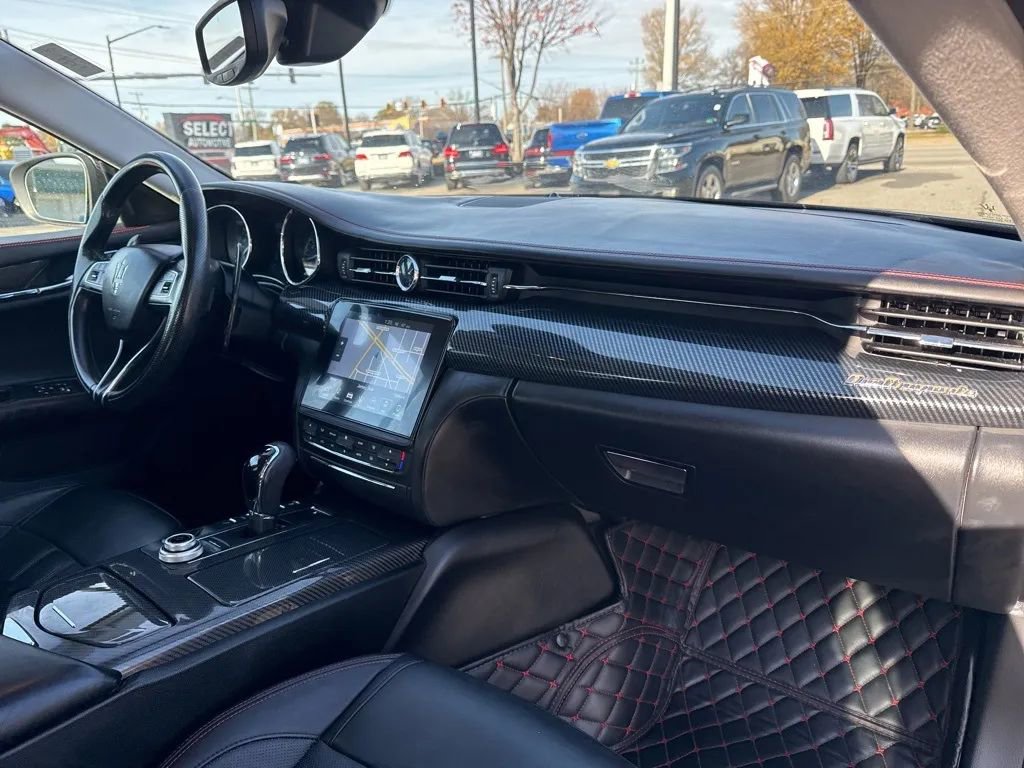 Used 2018 Maserati Quattroporte S GranSport Q4 AWD/4WD image 22