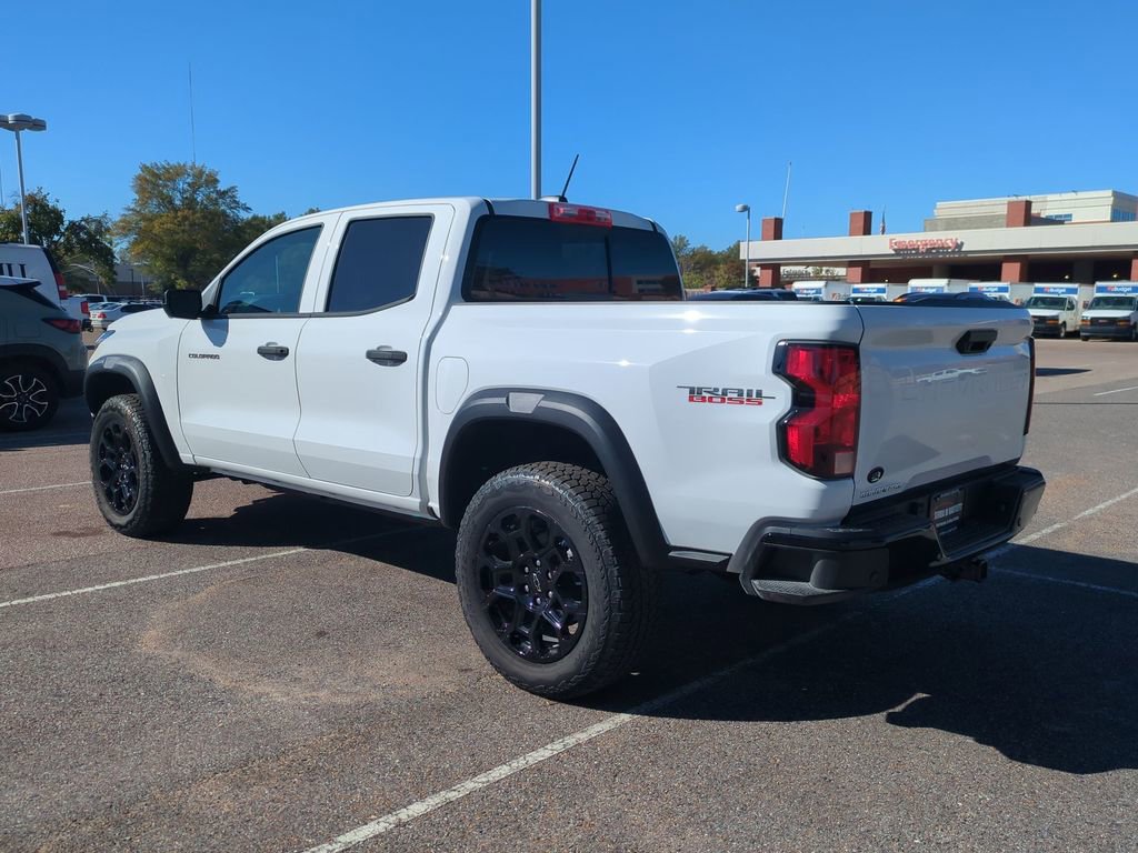 New 2026 Chevrolet Colorado Trail Boss w/ Off-Road Front Bumper Package image 6