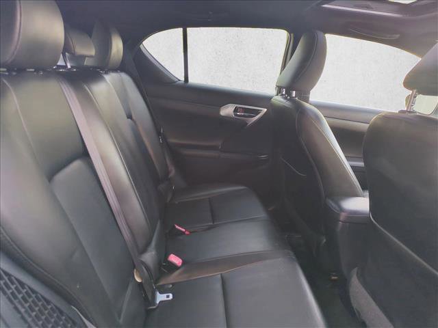 Used 2012 Lexus CT 200h Premium image 19