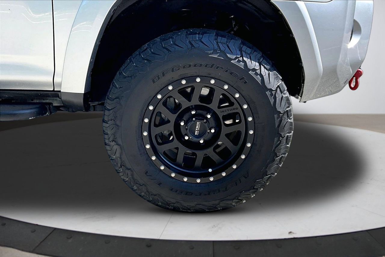 Used 2018 Toyota 4Runner TRD Off-Road image 32