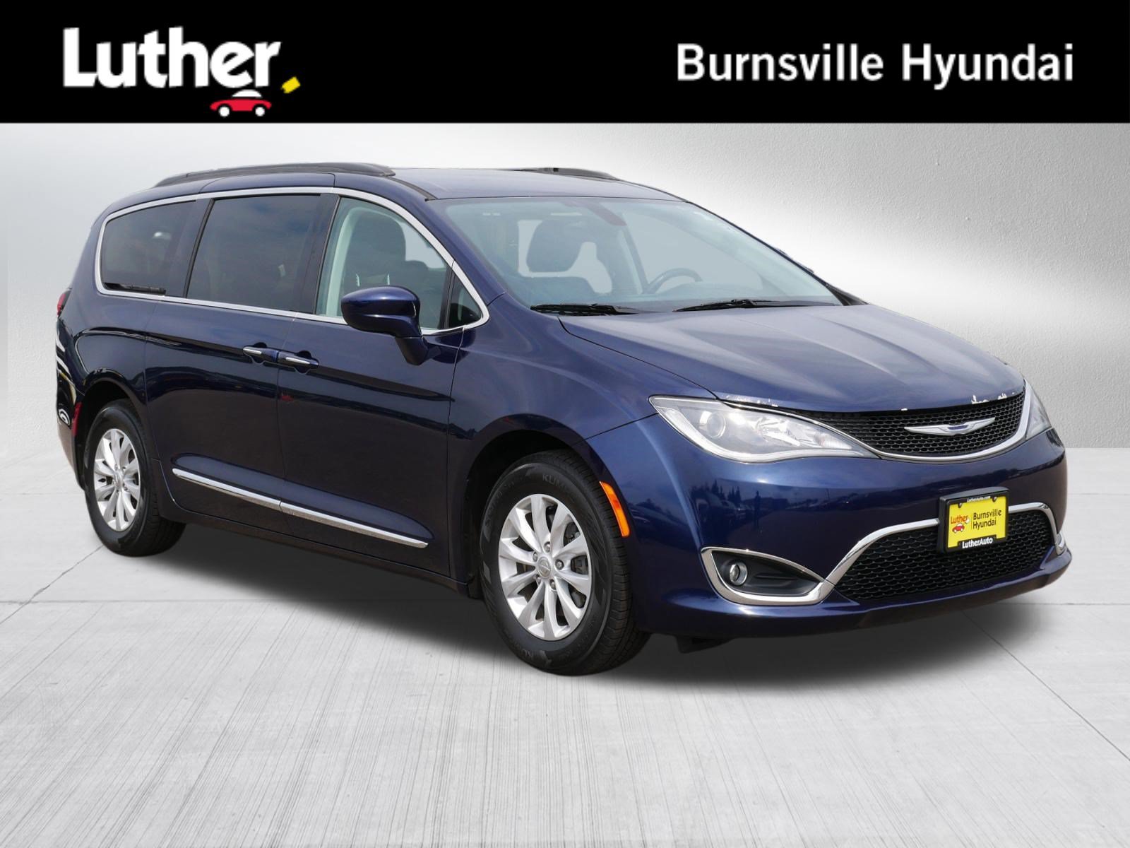 Used 2017 Chrysler Pacifica Touring-L