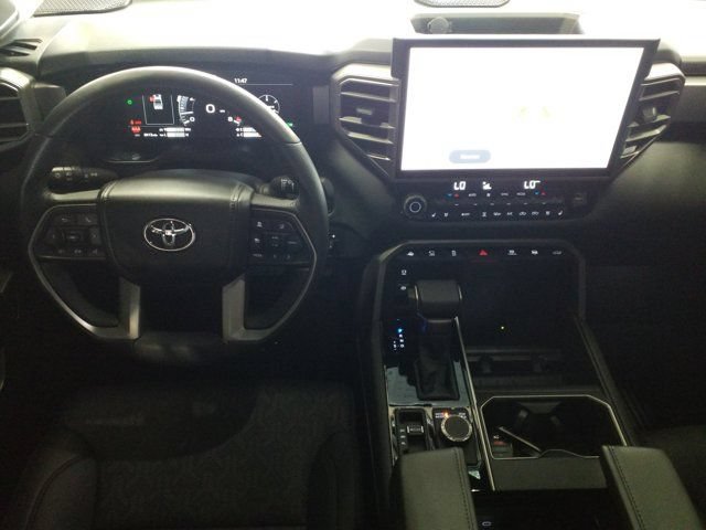 Used 2025 Toyota Tundra Limited AWD/4WD image 3