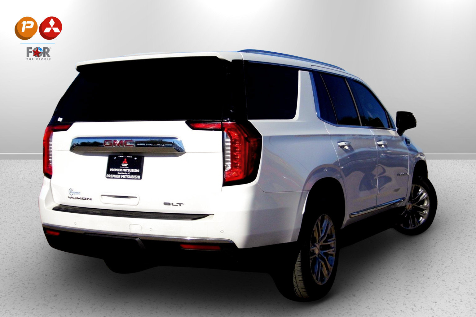 Used 2021 GMC Yukon SLT w/ SLT Premium Package image 8