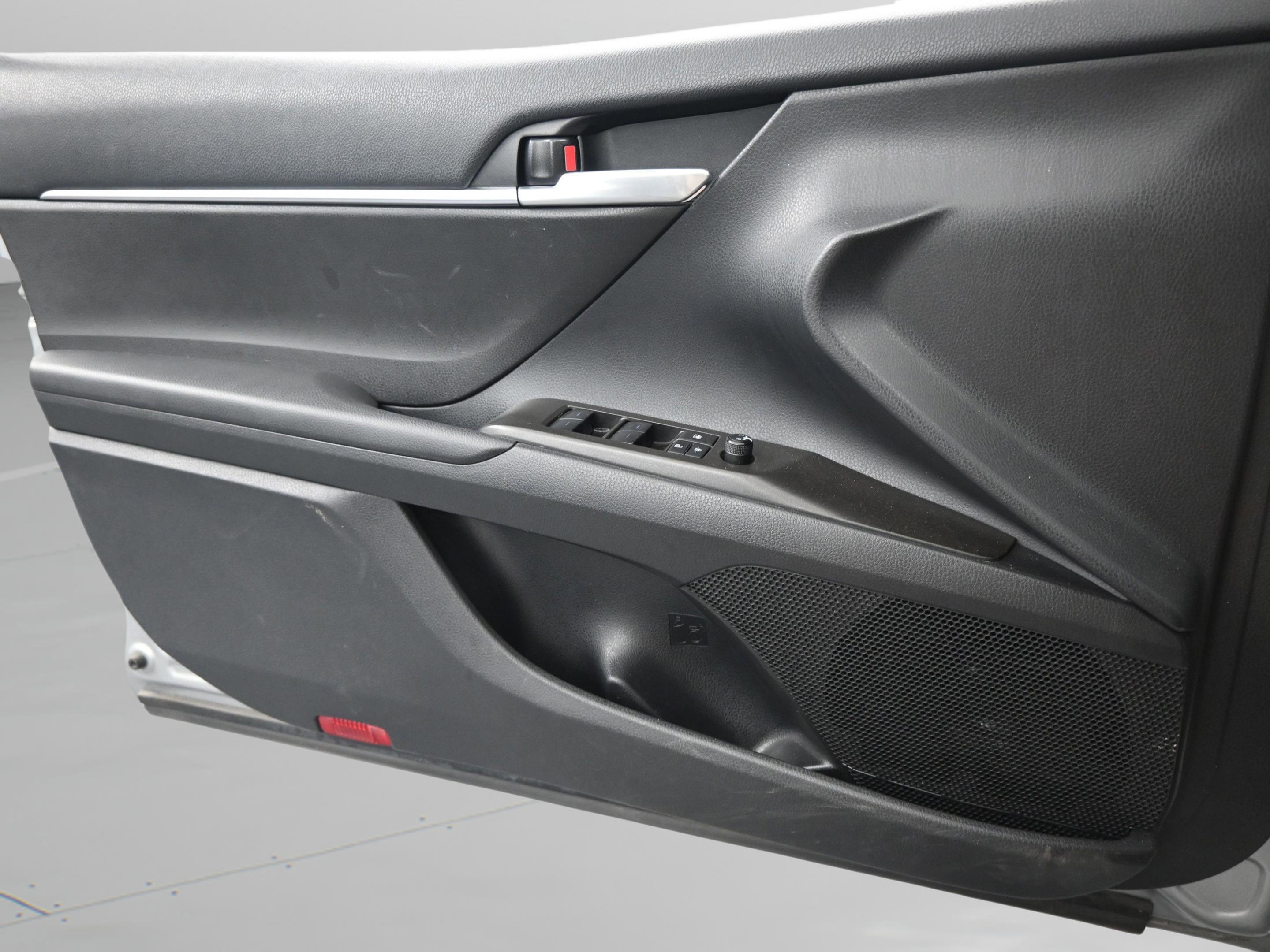 Certified 2024 Toyota Camry SE FWD image 32