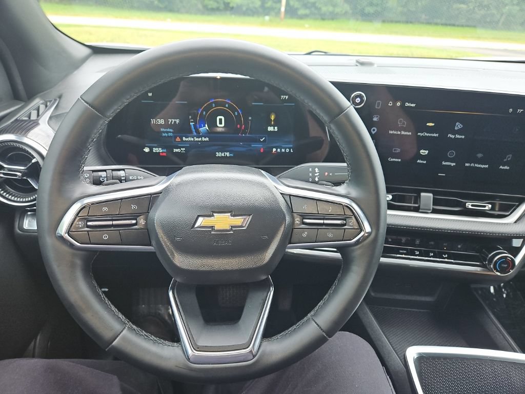 Used 2025 Chevrolet Equinox LT AWD/4WD image 17