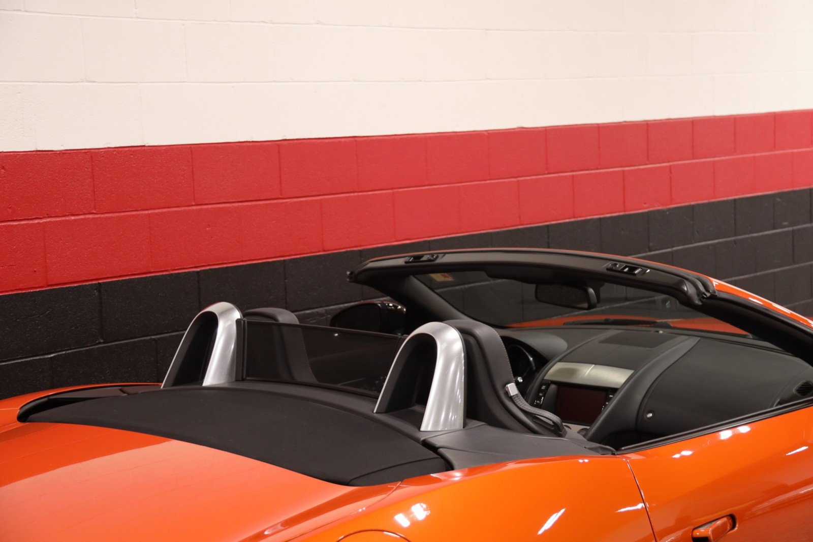 Used 2014 Jaguar F-TYPE Convertible image 10