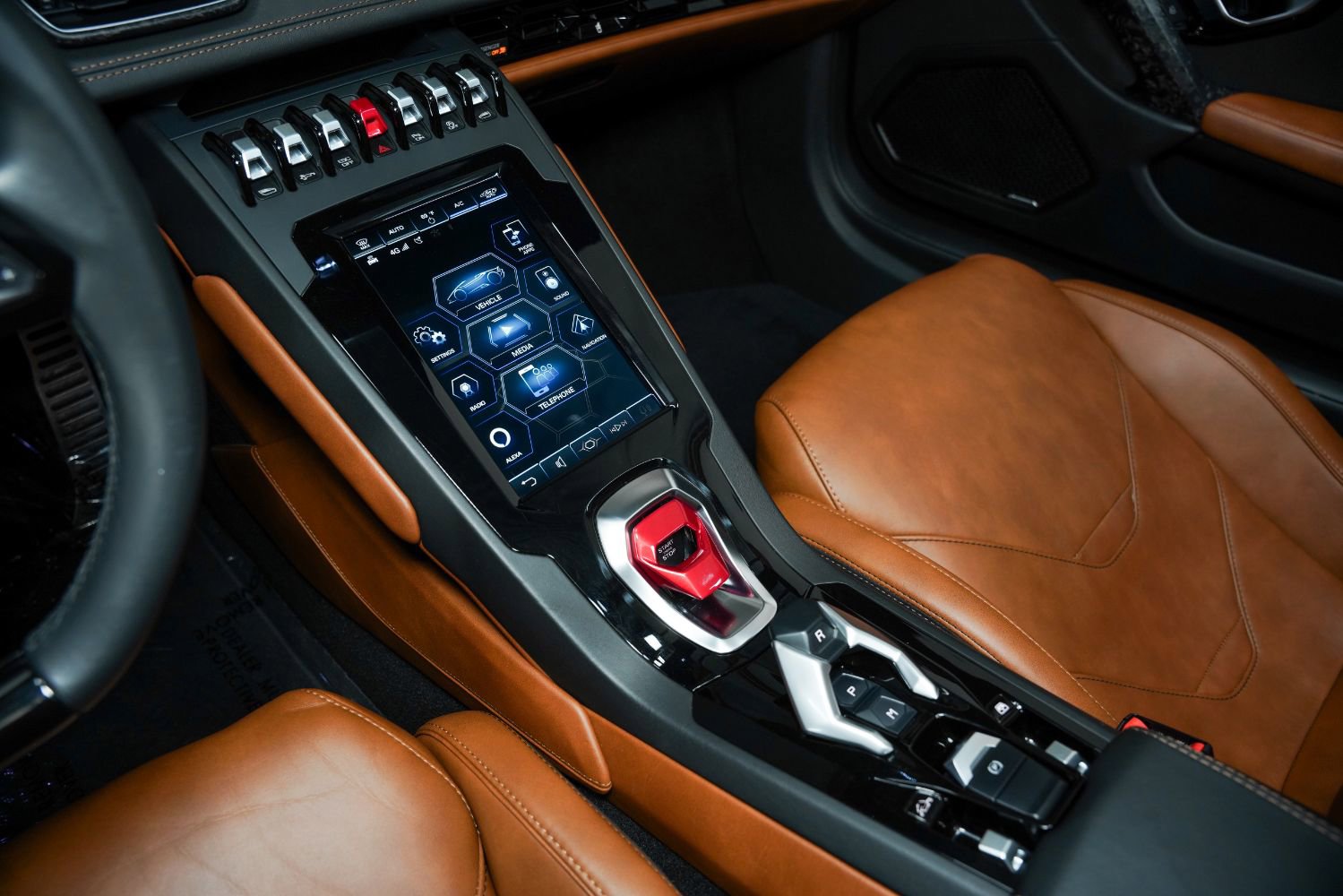 Used 2021 Lamborghini Huracan EVO image 39