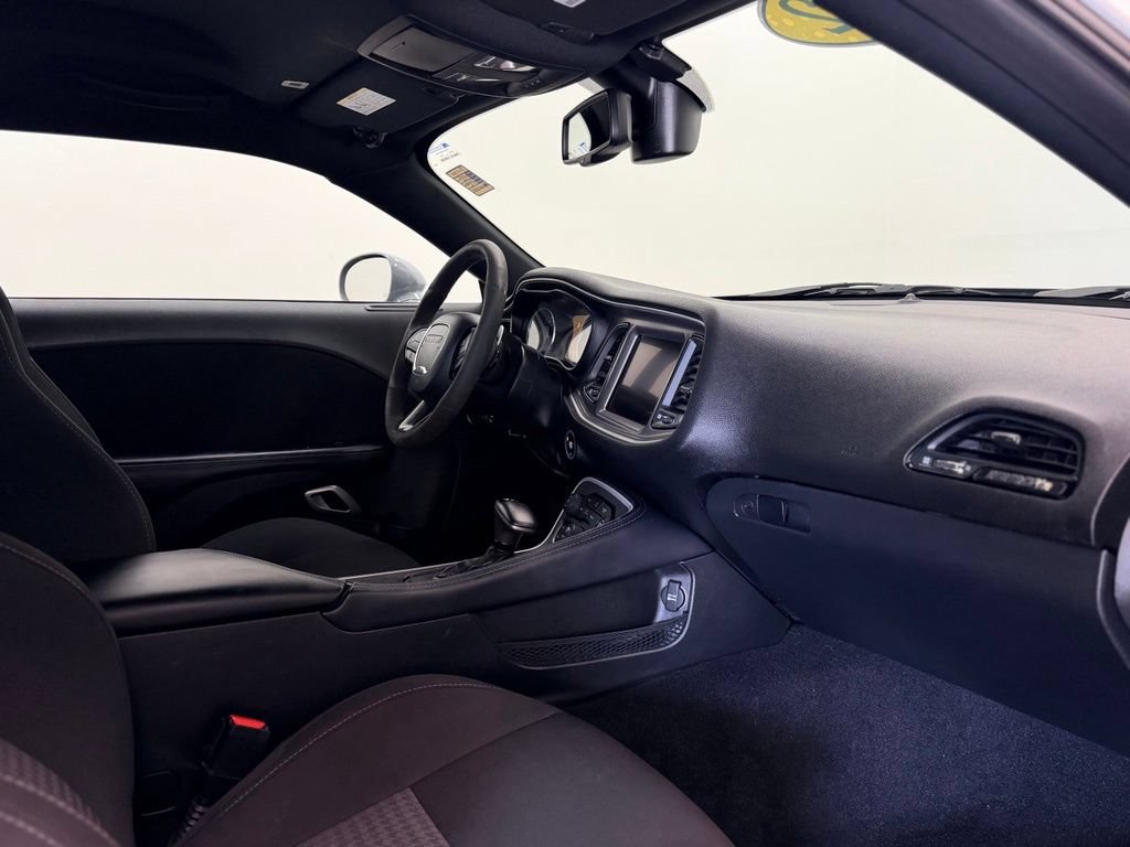 Used 2022 Dodge Challenger R/T Scat Pack RWD image 15