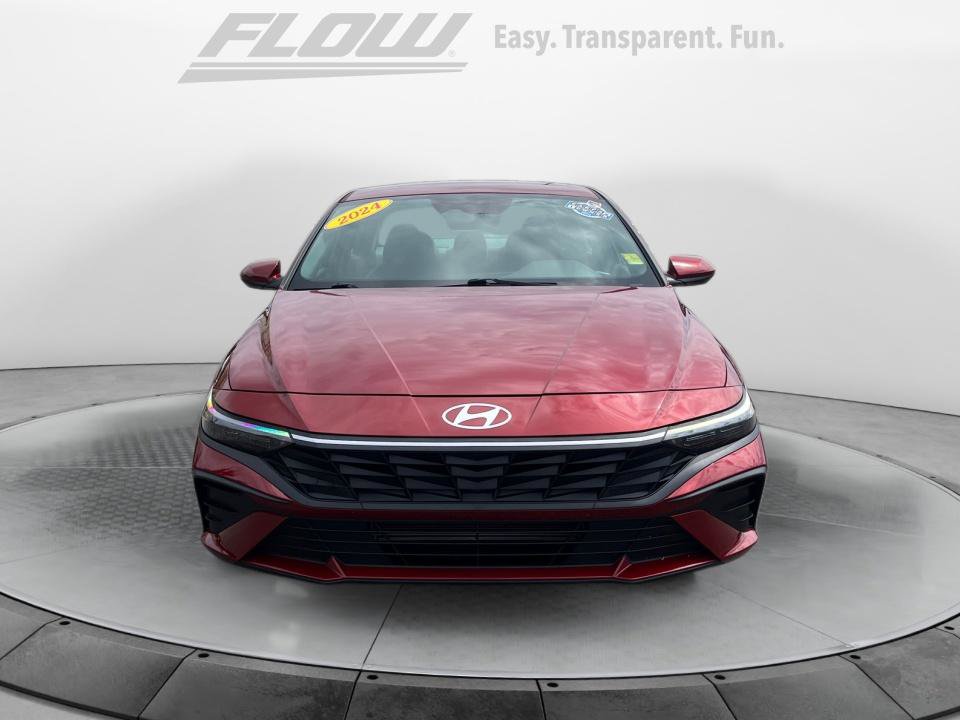 Used 2024 Hyundai Elantra SEL FWD image 3