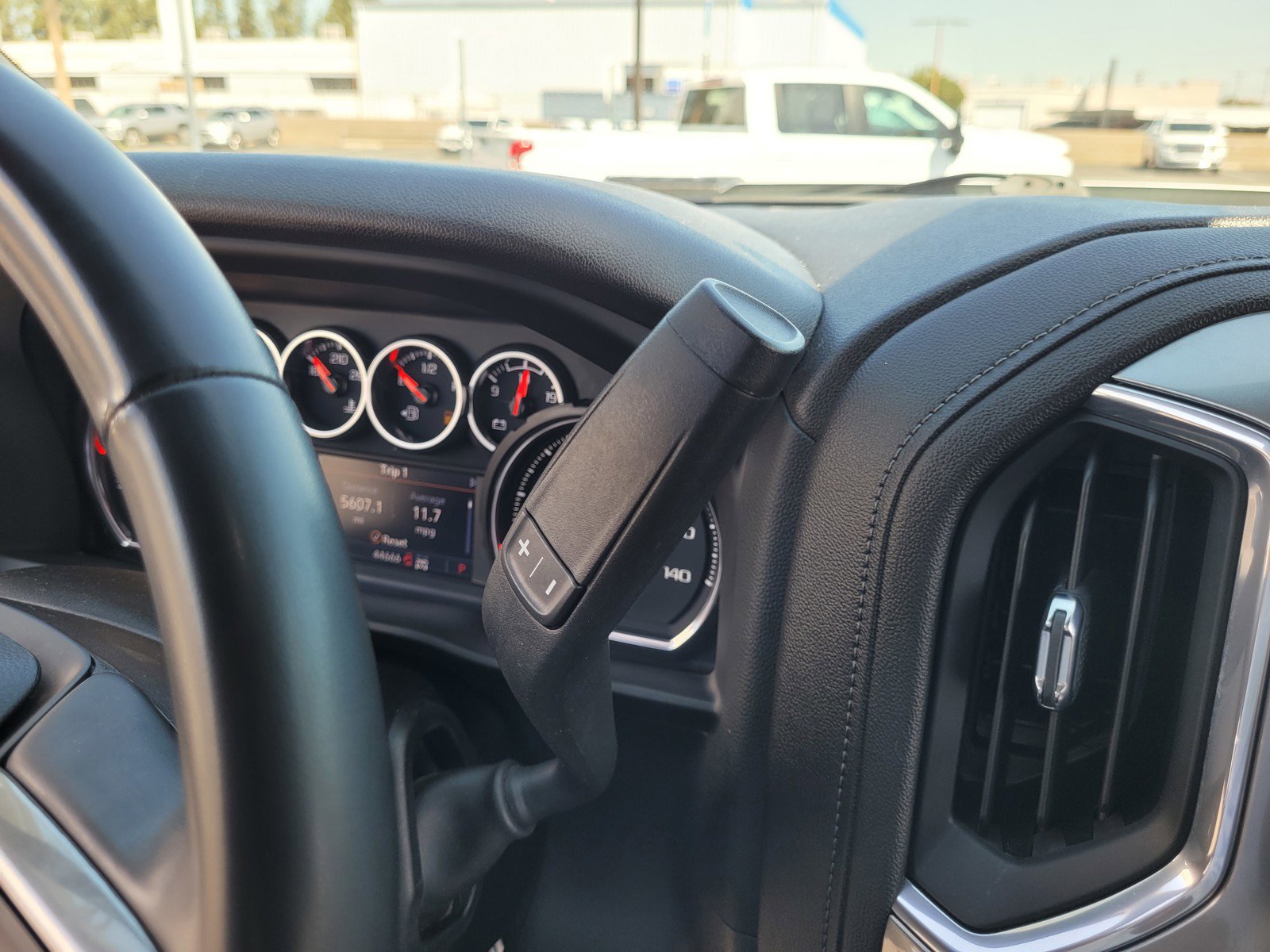 Used 2023 Chevrolet Silverado 2500 LT image 22