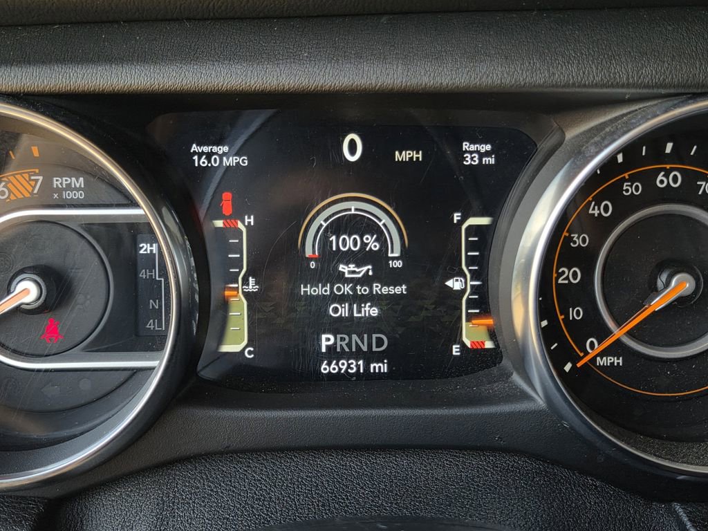 Used 2019 Jeep Wrangler Unlimited Sahara image 19