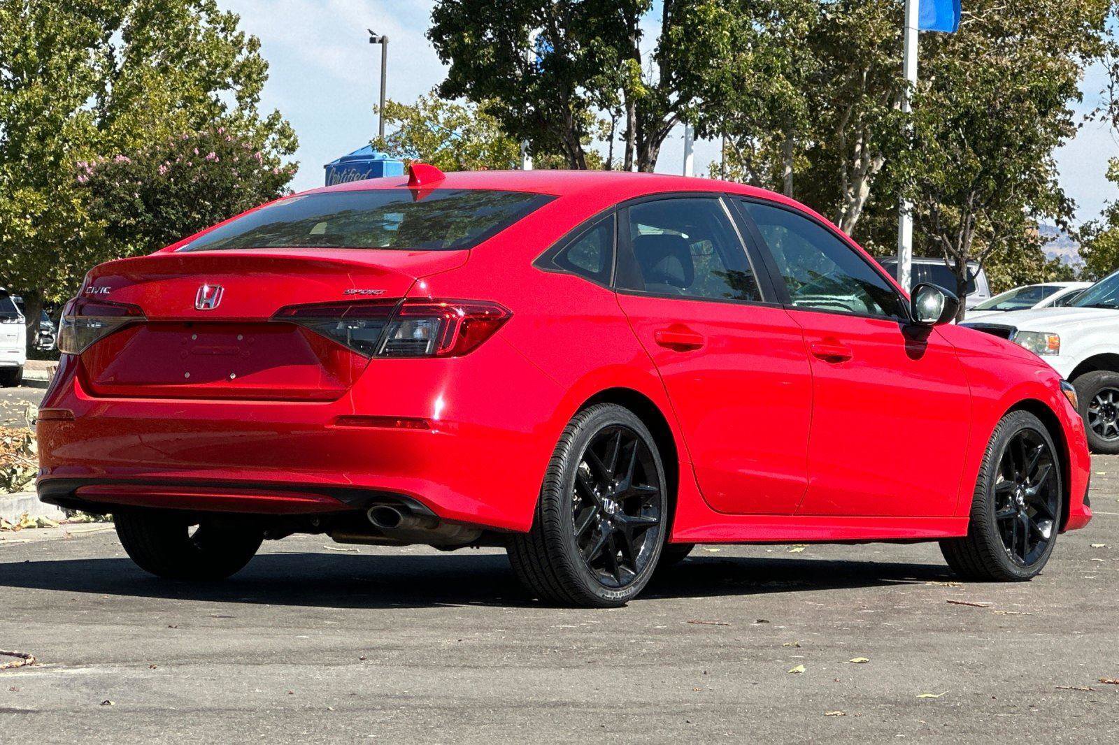 Used 2023 Honda Civic Sport image 4