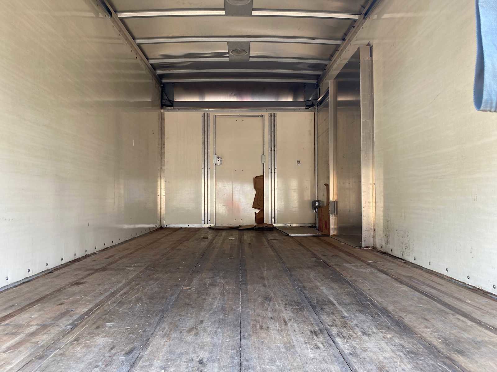 Used 2017 Ford E-450 and Econoline 450 Super Duty RWD image 10