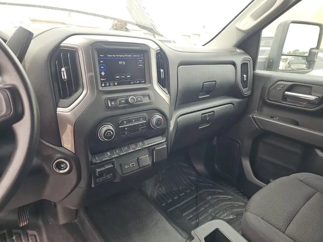 Used 2024 Chevrolet Silverado 3500 W/T AWD/4WD image 13