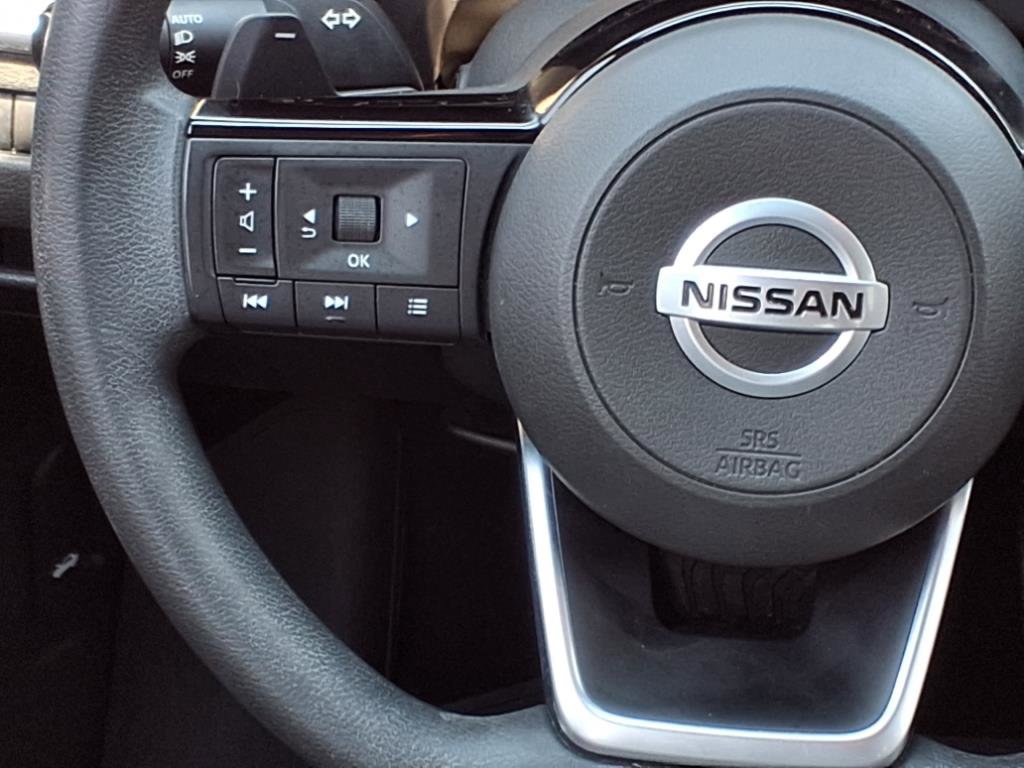 Used 2021 Nissan Rogue SV image 13