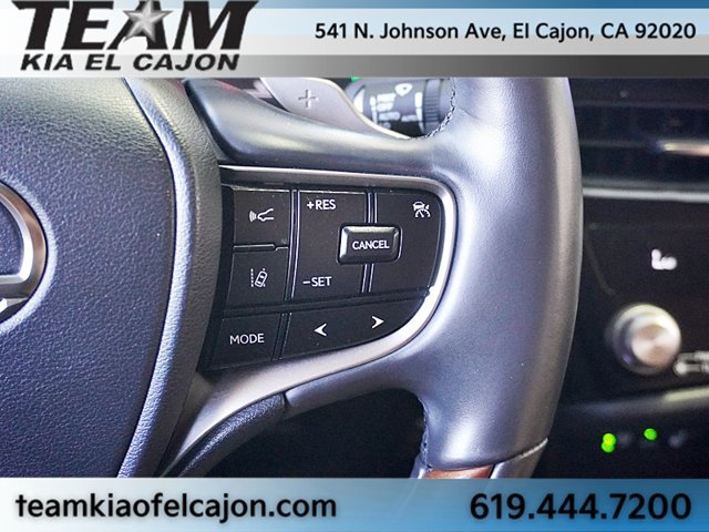 Used 2024 Lexus ES 300h Ultra Luxury w/ Accessory Package (Z2) FWD image 41