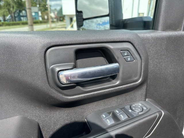 Used 2024 Chevrolet Silverado 2500 Custom w/ Z71 Off-Road Package image 18