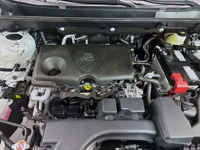 Used 2025 Toyota RAV4 LE image 28