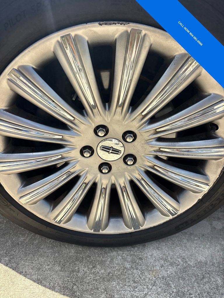 Used 2015 Lincoln MKS w/ Equipment Group 101A FWD image 9