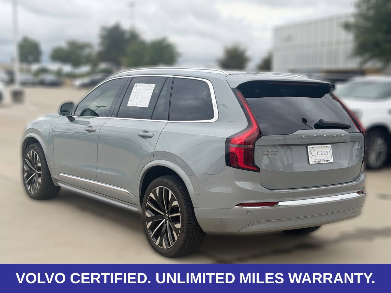 Certified 2026 Volvo XC90 B6 Plus AWD/4WD image 11