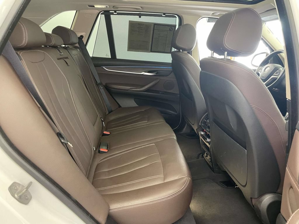 Used 2015 BMW X5 xDrive35d AWD/4WD image 19