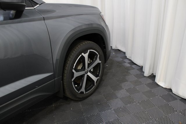 New 2025 Volkswagen Taos SEL image 27