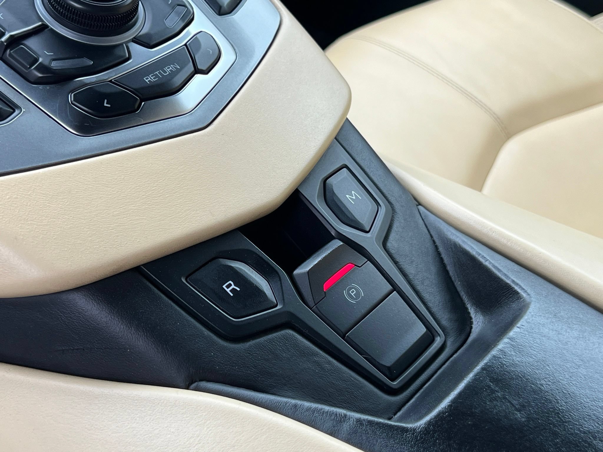 Used 2013 Lamborghini Aventador LP 700-4 AWD/4WD image 34