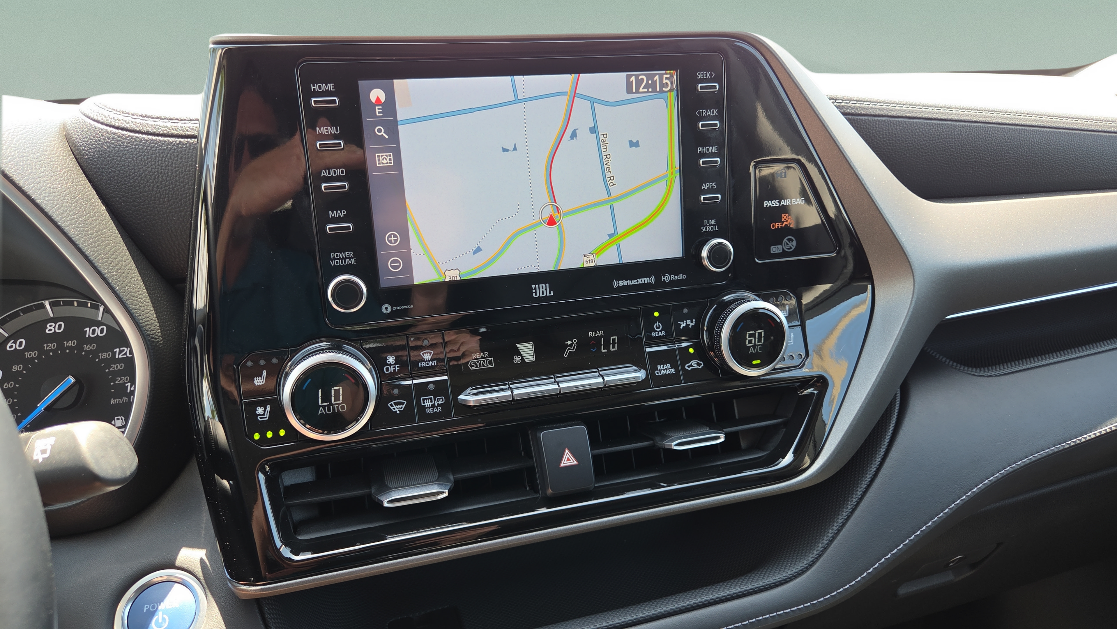 Certified 2021 Toyota Highlander Limited AWD/4WD image 21
