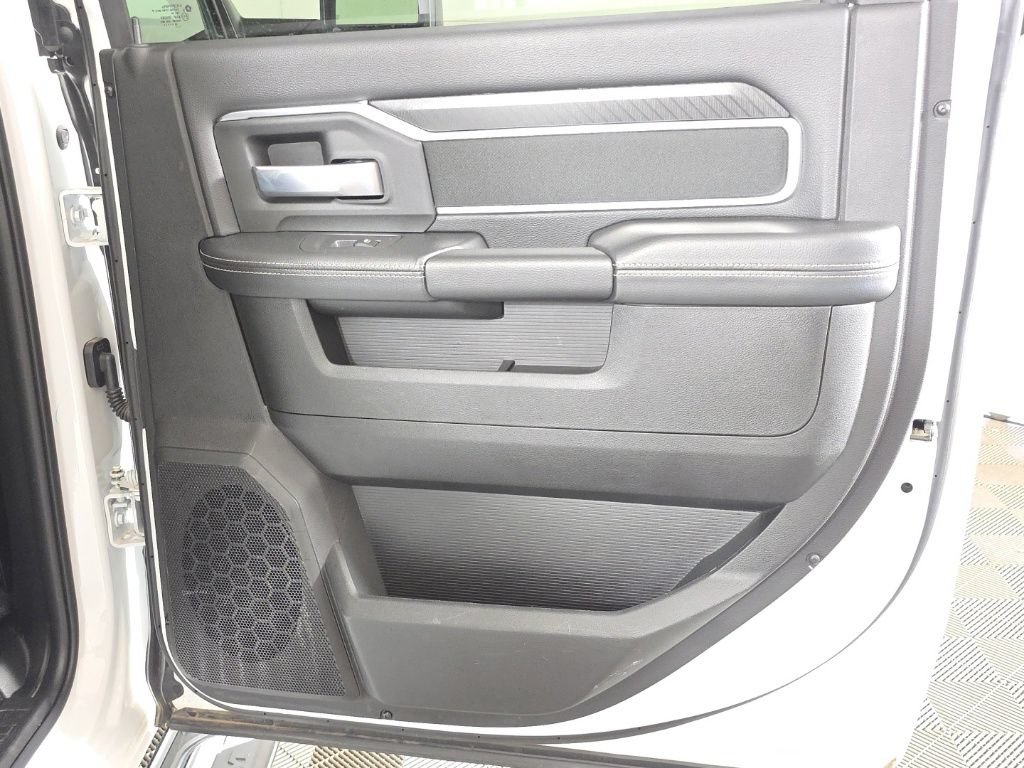 Certified 2026 RAM 2500 Big Horn AWD/4WD image 39