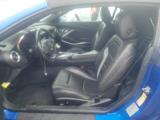 Used 2017 Chevrolet Camaro LT RWD image 8