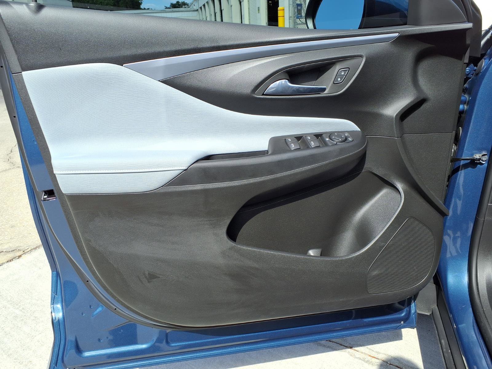 Used 2024 Buick Envista Preferred image 16